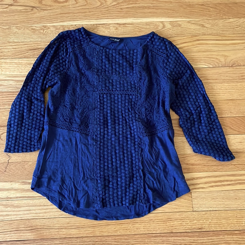 Lucky lace top